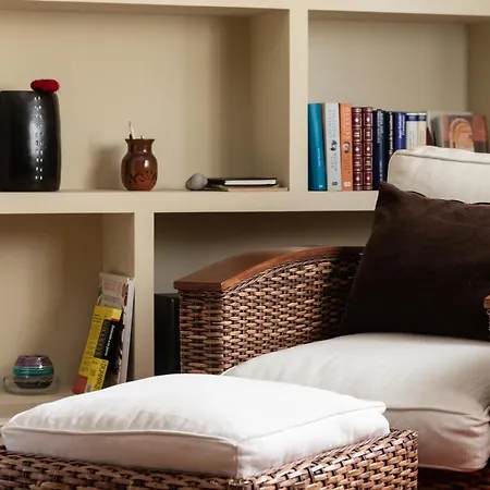 Grande Luminoso, Garaje, Arena, Casco Viejo