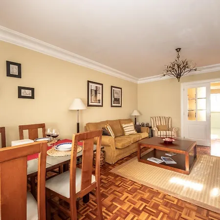 Grande Luminoso, Garaje, Arena, Casco Viejo * Bilbao