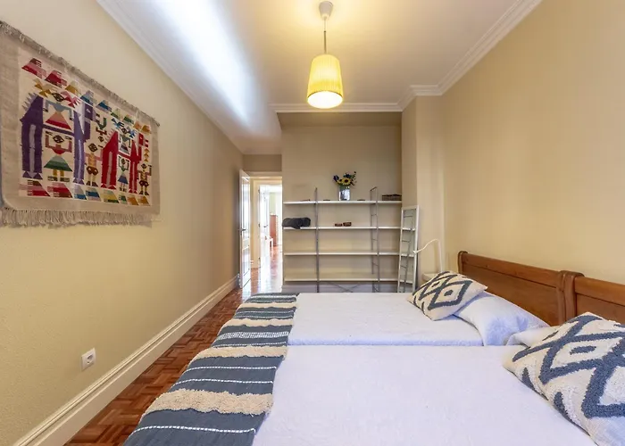 Apartamento Grande Luminoso, Garaje, Arena, Casco Viejo