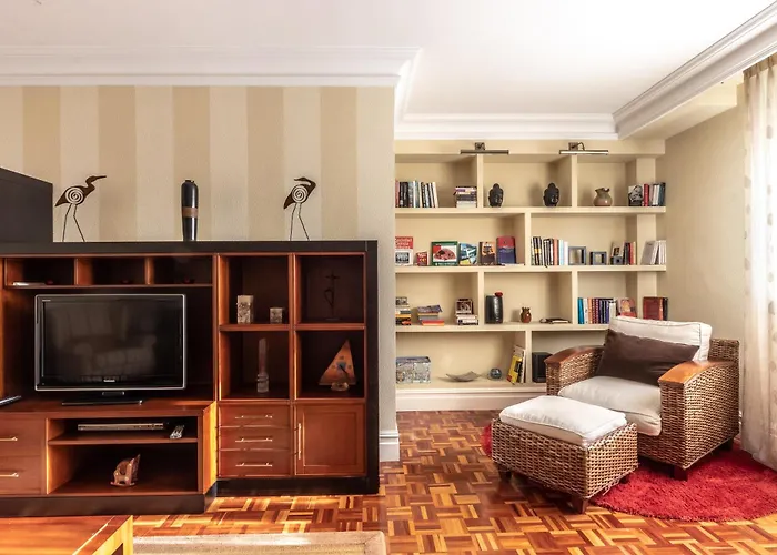 Grande Luminoso, Garaje, Arena, Casco Viejo * Bilbau