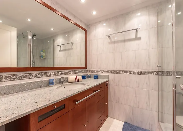 Apartamento Grande Luminoso, Garaje, Arena, Casco Viejo