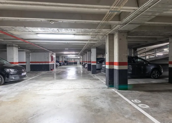 Apartamento Grande Luminoso, Garaje, Arena, Casco Viejo *