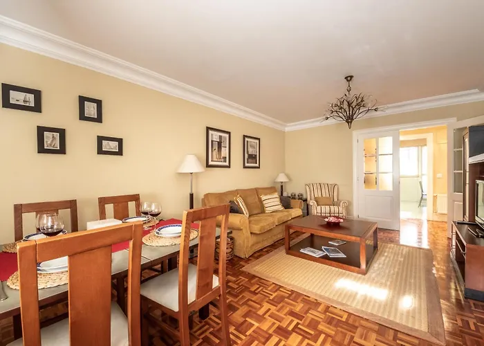 Grande Luminoso, Garaje, Arena, Casco Viejo * Bilbau