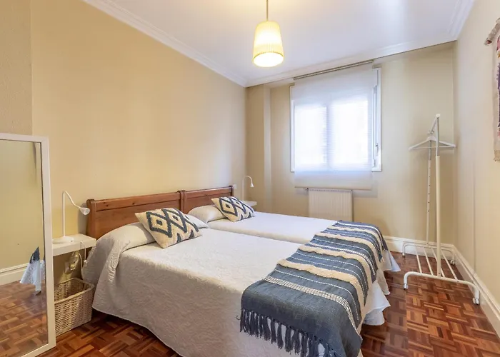 Grande Luminoso, Garaje, Arena, Casco Viejo Apartamento Bilbau