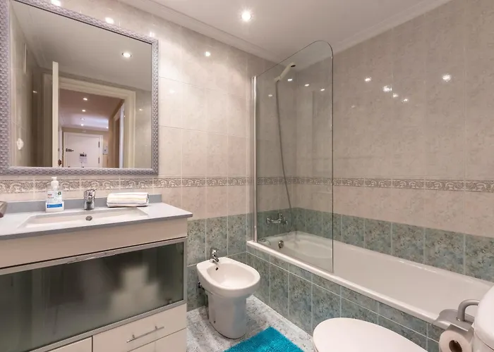 Apartamento Grande Luminoso, Garaje, Arena, Casco Viejo